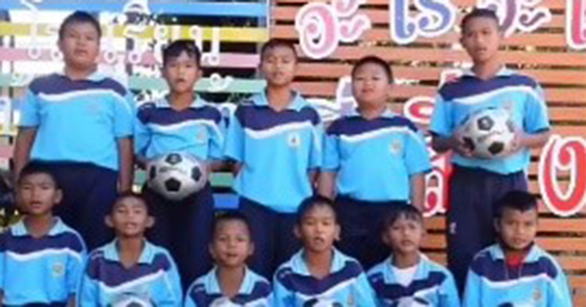 มูลนิธิซิโก้ ได้มีโอกาสส่งมอบลูกฟุตบอลให้กับโรงเรียนบ้านเสื่องข้าว จ.ศรีสะเกษ 